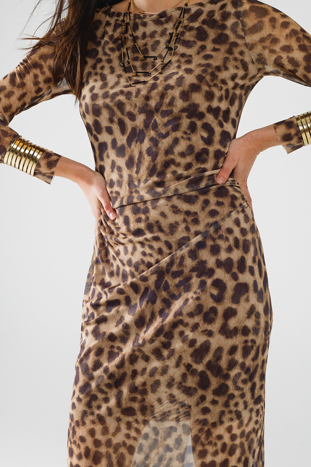 vestido bodycon midi transparente de manga larga con estampado de leopardo vestido bodycon midi transparente de manga larga con estampado de leopardo